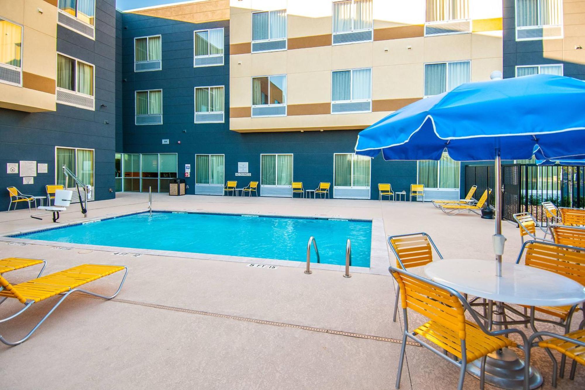 Fairfield Inn & Suites By Marriott San Antonio Brooks City Base Bagian luar foto
