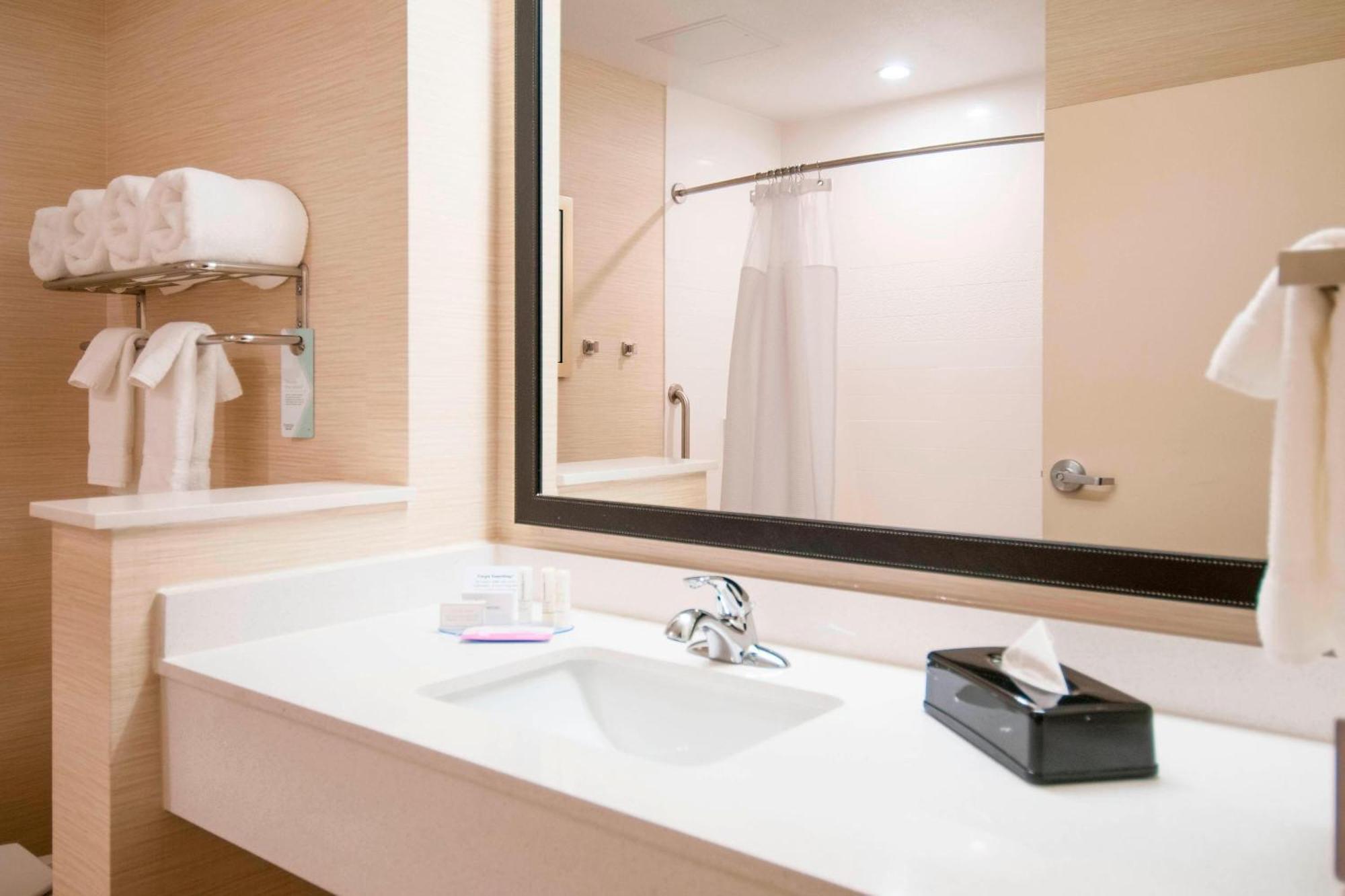 Fairfield Inn & Suites By Marriott San Antonio Brooks City Base Bagian luar foto